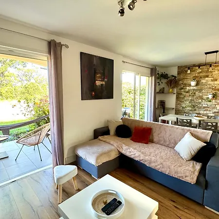 Prázdninový dům Jolie Maison Trois Trois Salles De Bain