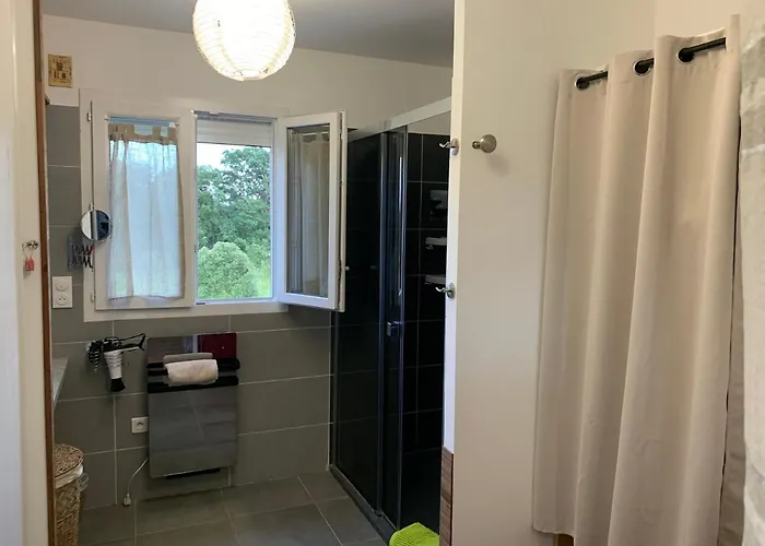 Jolie Maison Trois Trois Salles De Bain Borgo (Corsica)