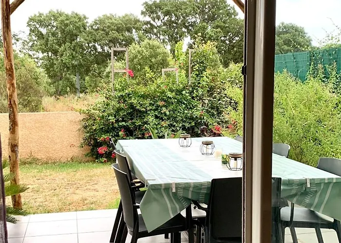 Jolie Maison Trois Trois Salles De Bain Holiday home *