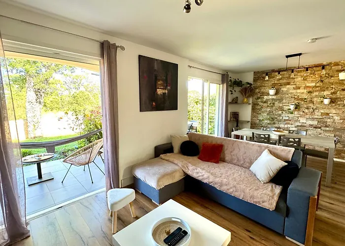 Holiday home Jolie Maison Trois Trois Salles De Bain