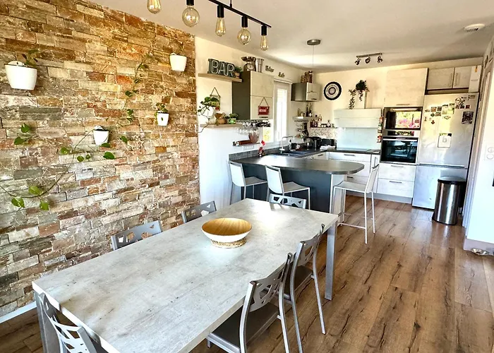 Jolie Maison Trois Trois Salles De Bain Holiday home Borgo (Corsica)